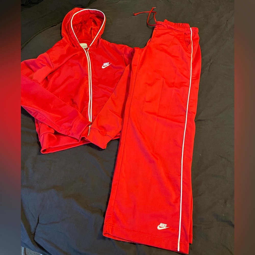 Nike 2 piece set.